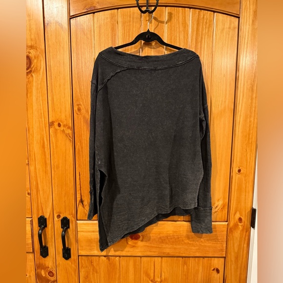 We The Free Asymmetrical Black Top - Picture 4 of 4